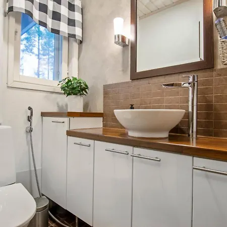 別荘 Loisteranta By Interhome *